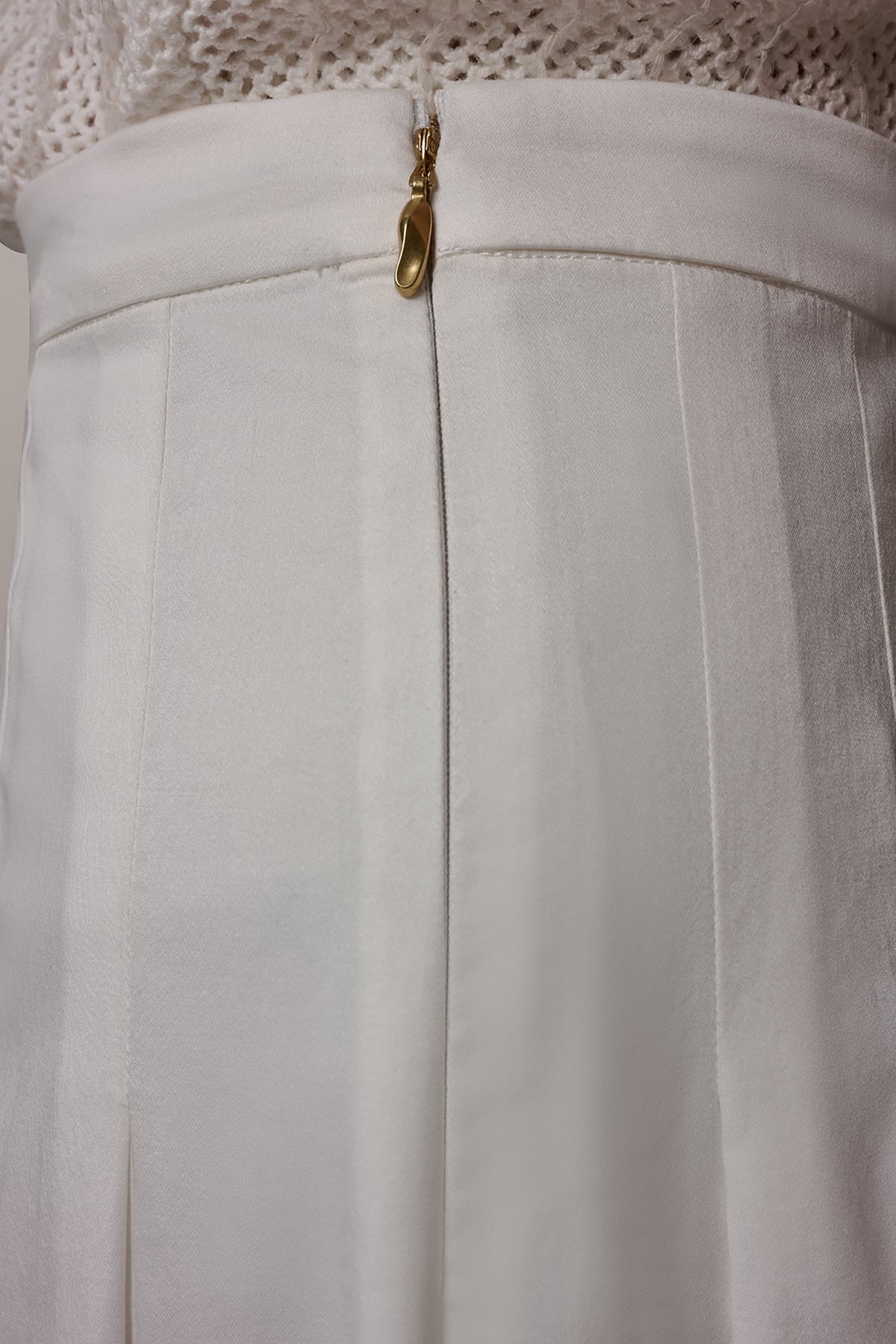 MIDI A-LINE SKIRT