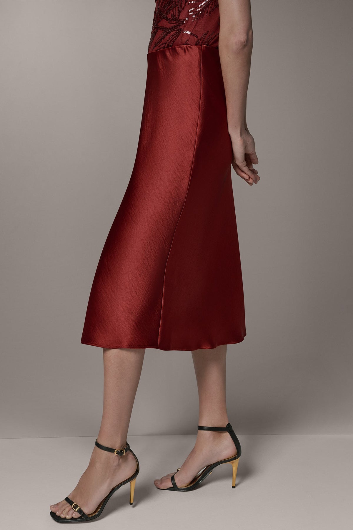 MIDI SKIRT