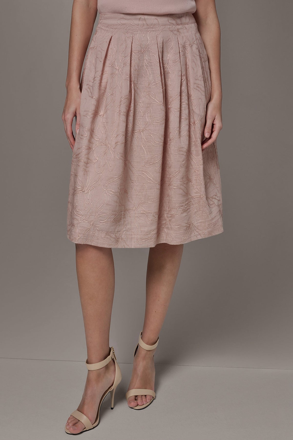 FLORAL EMBROIDERED PLEATED A-LINE SKIRT