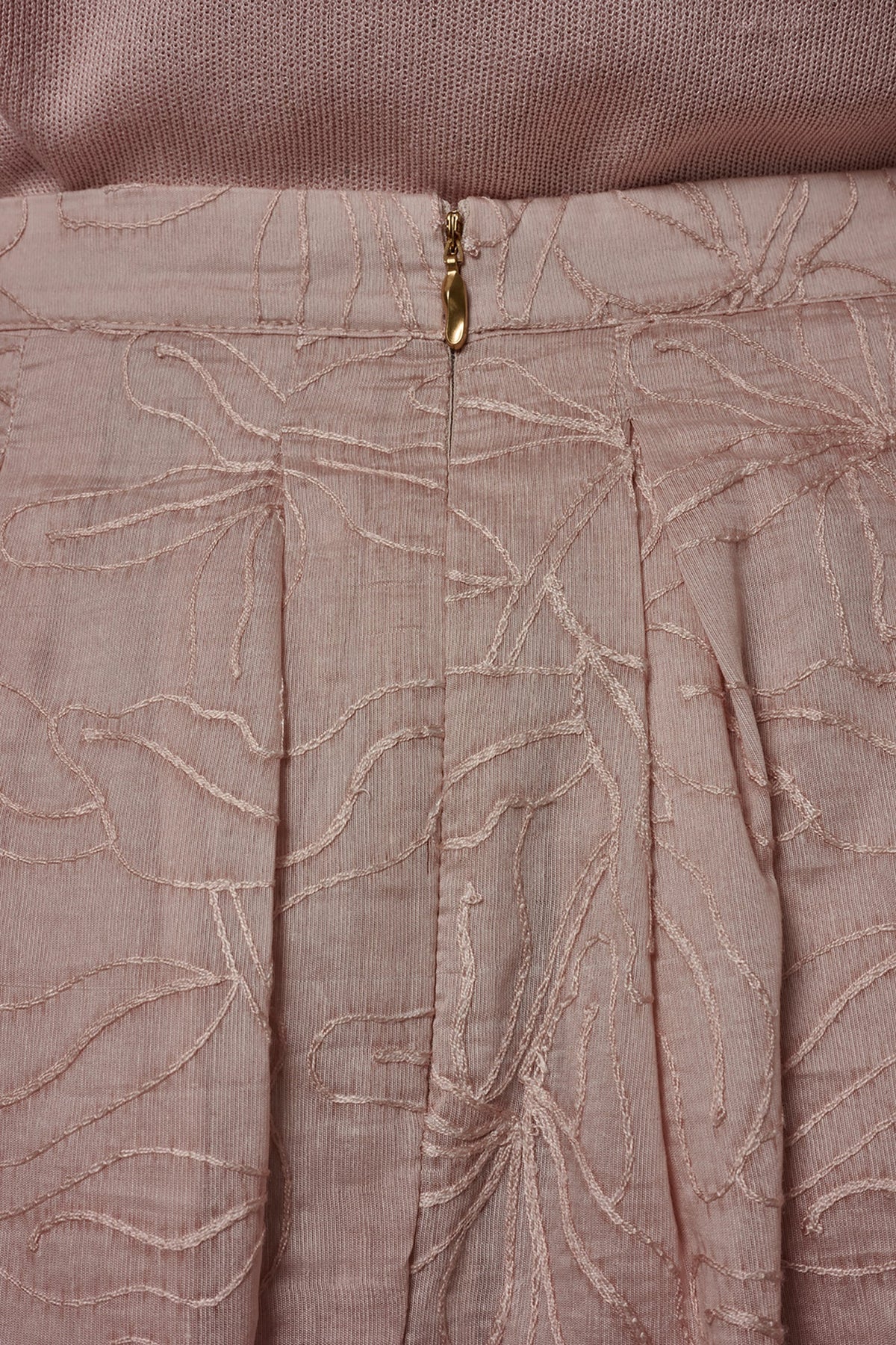 FLORAL EMBROIDERED PLEATED A-LINE SKIRT