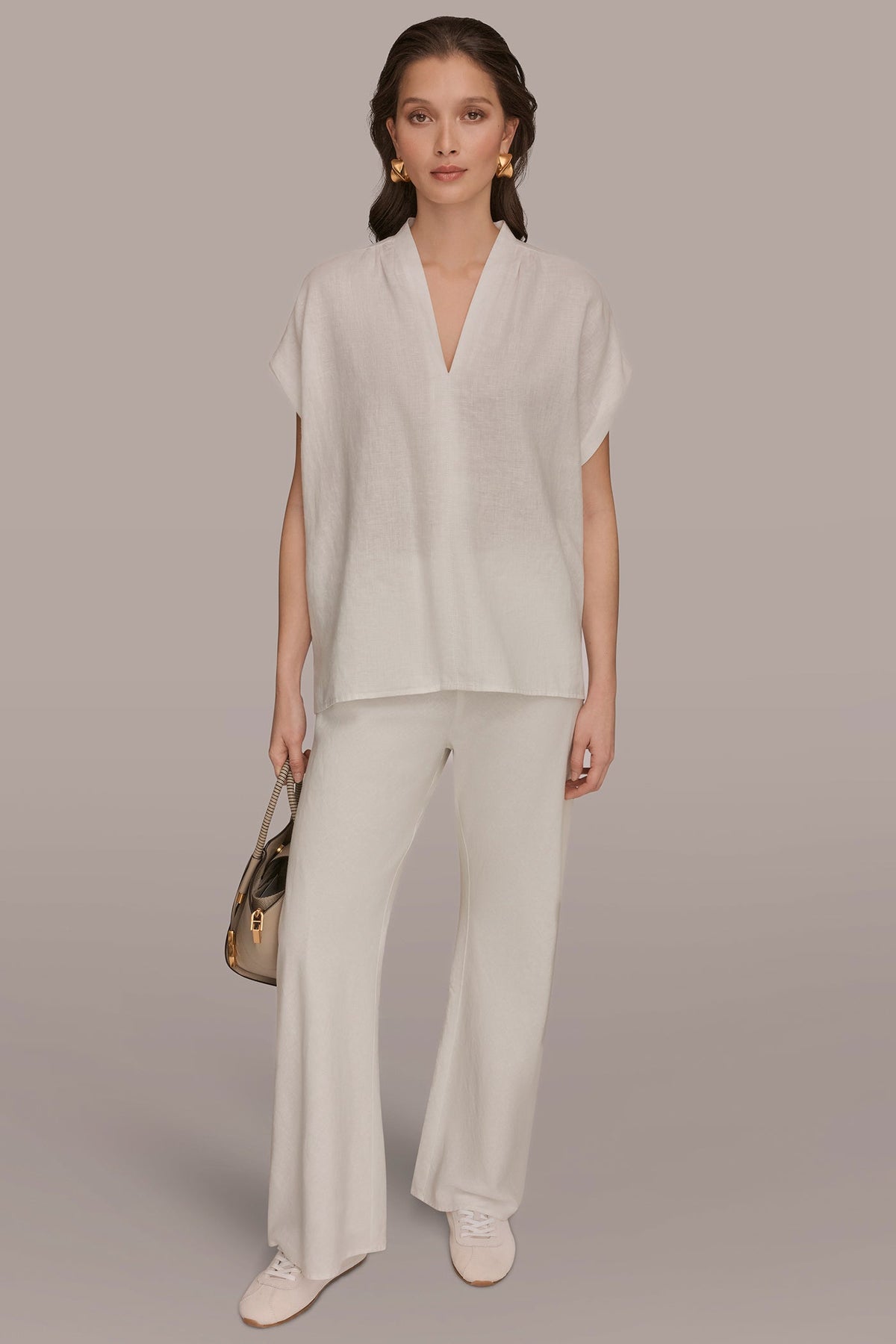 LINEN SLEEVELESS BLOUSE