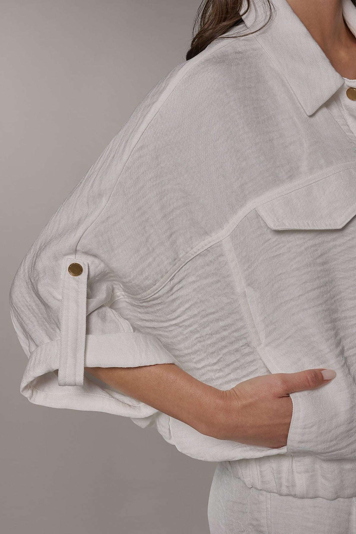 CINCHED HEM SHIRT