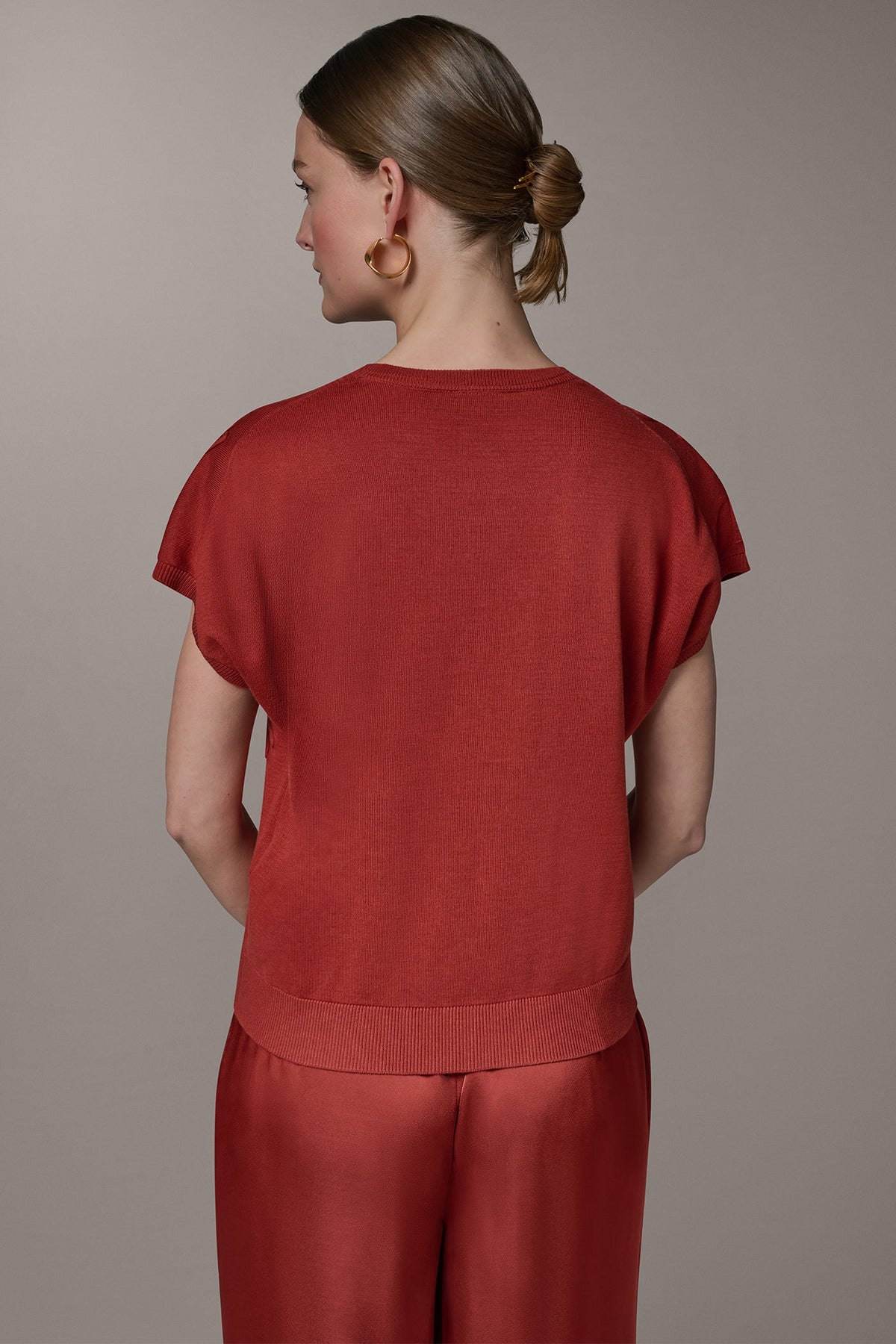 SHORT SLEEVE GEOMETRIC SWEATER