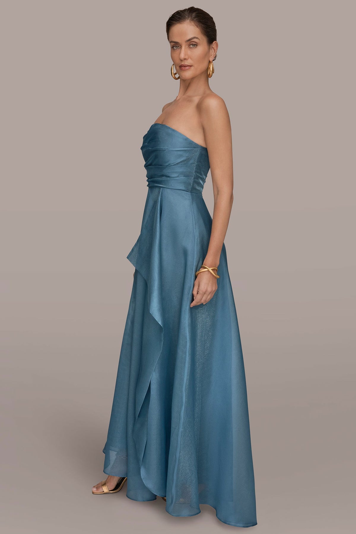 STRAPLESS RUFFLE A-LINE GOWN