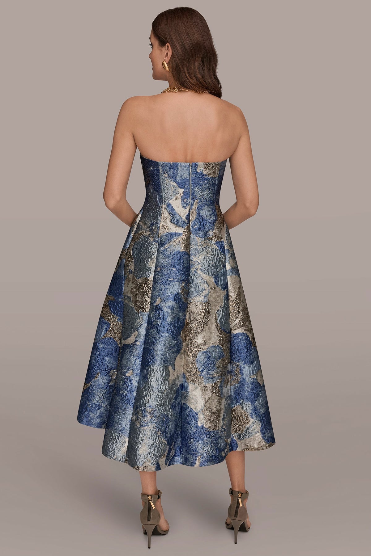 METALLIC FLORAL-JACQUARD SLEEVELESS MIDI GOWN