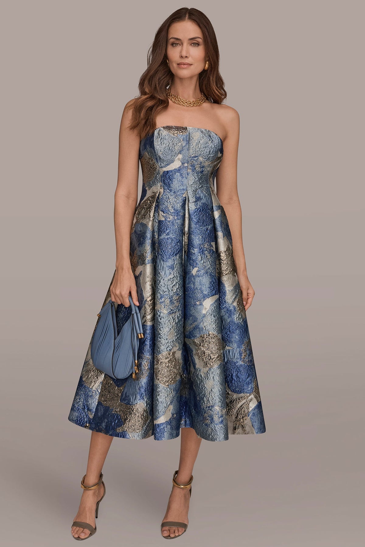 METALLIC FLORAL-JACQUARD SLEEVELESS MIDI GOWN