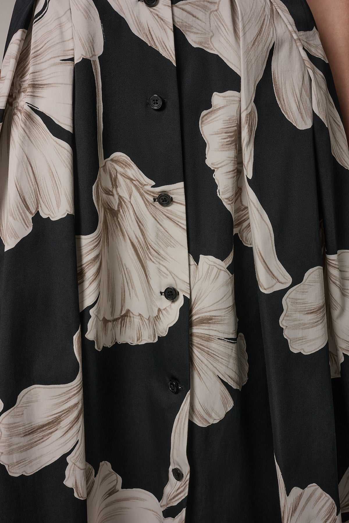 SLEEVELESS MIDI HALTER SHIRT DRESS