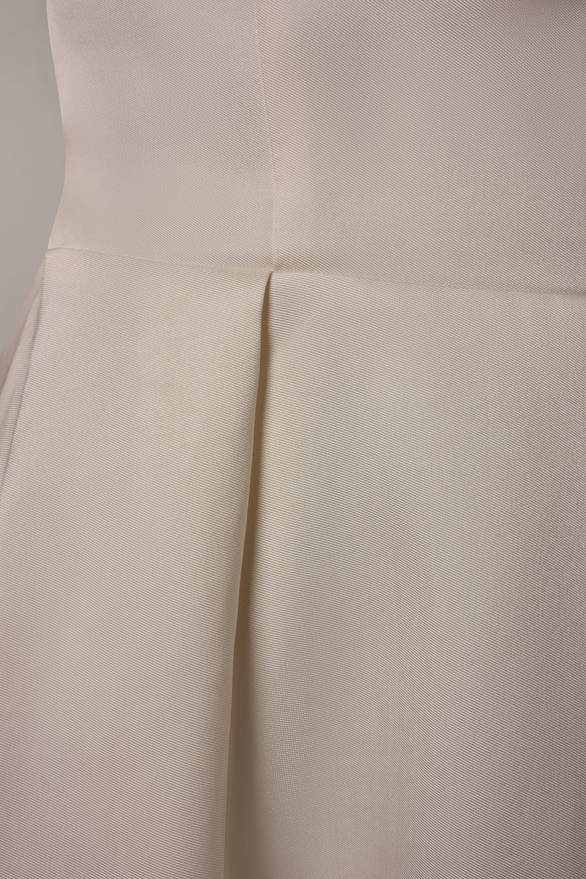 MIKADO STRAPLESS MIDI GOWN