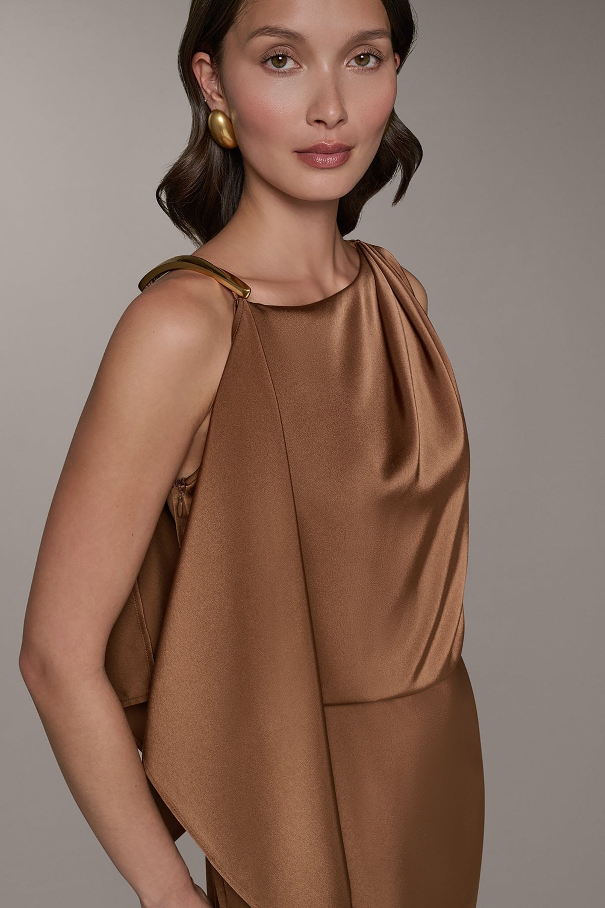 SLEEVELESS ASYMMETRIC MIDI DRESS