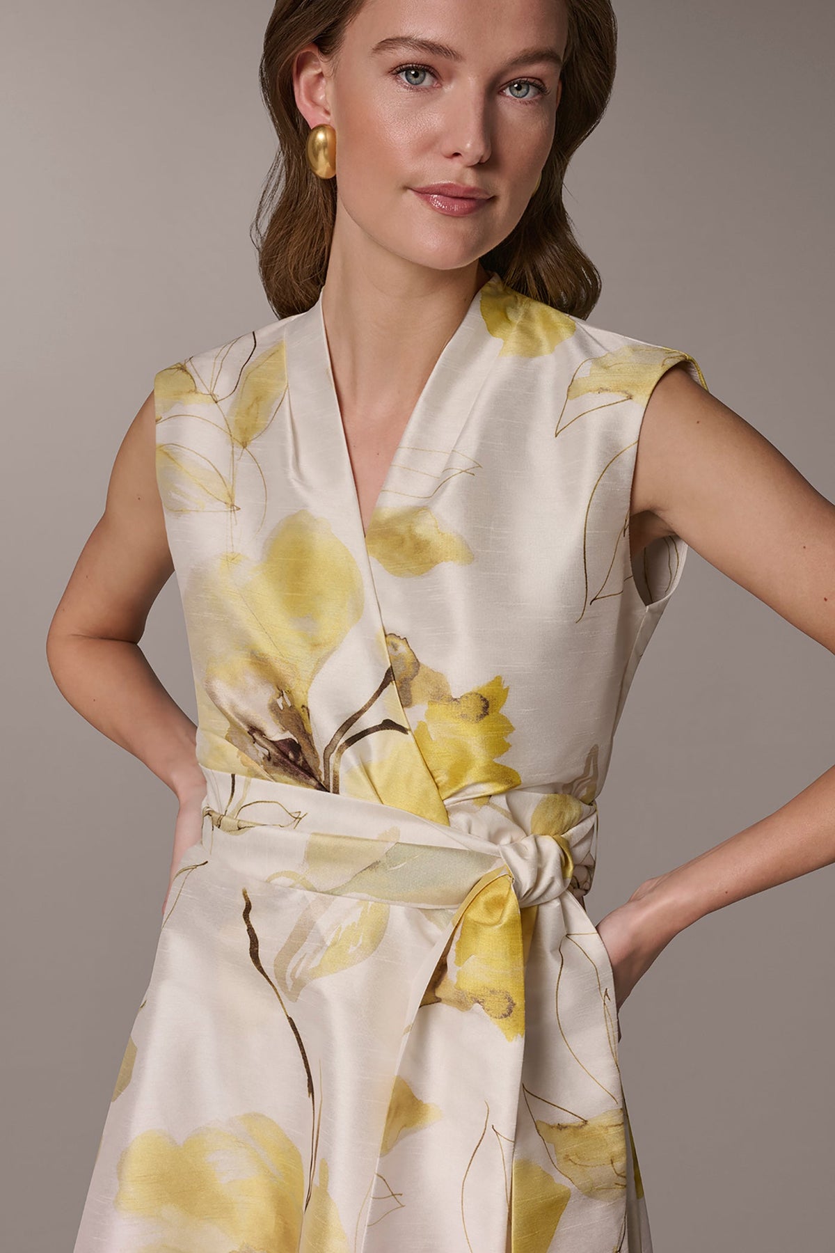 FLORAL JACQUARD WRAP-EFFECT MIDI DRESS
