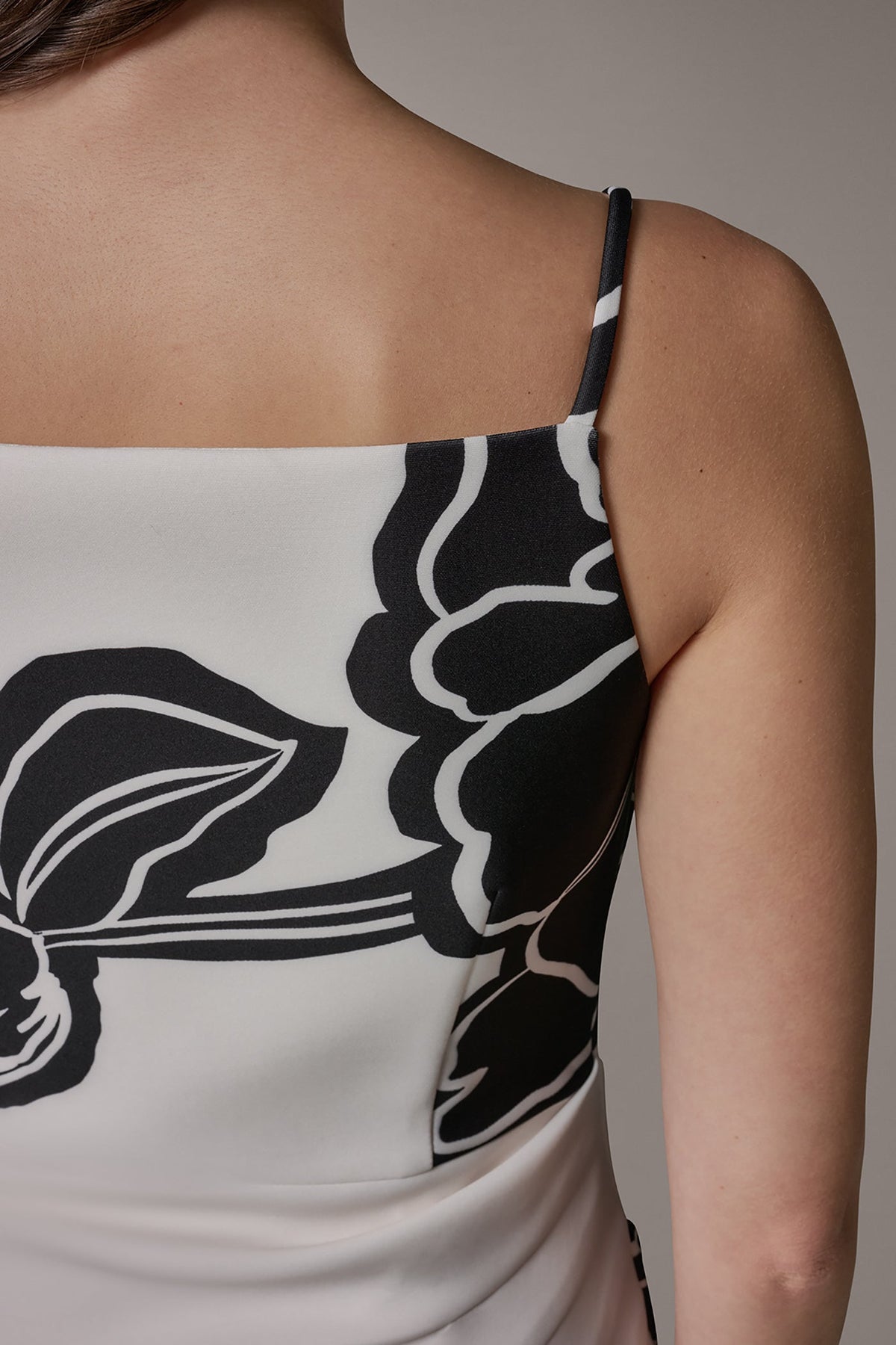 SLEEVELESS TWO-TONE FLORAL MIDI SHEATH DRESS