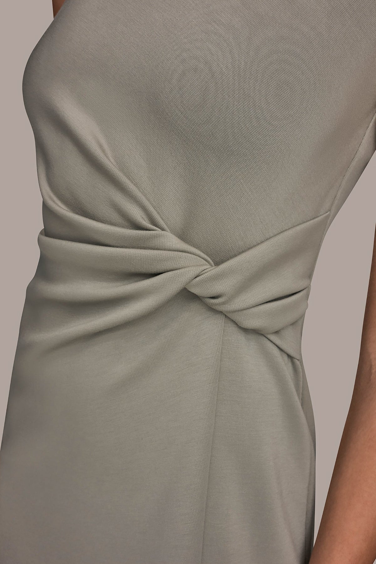 SLEEVELESS CREW-NECK TWIST MIDI SHEATH DRESS