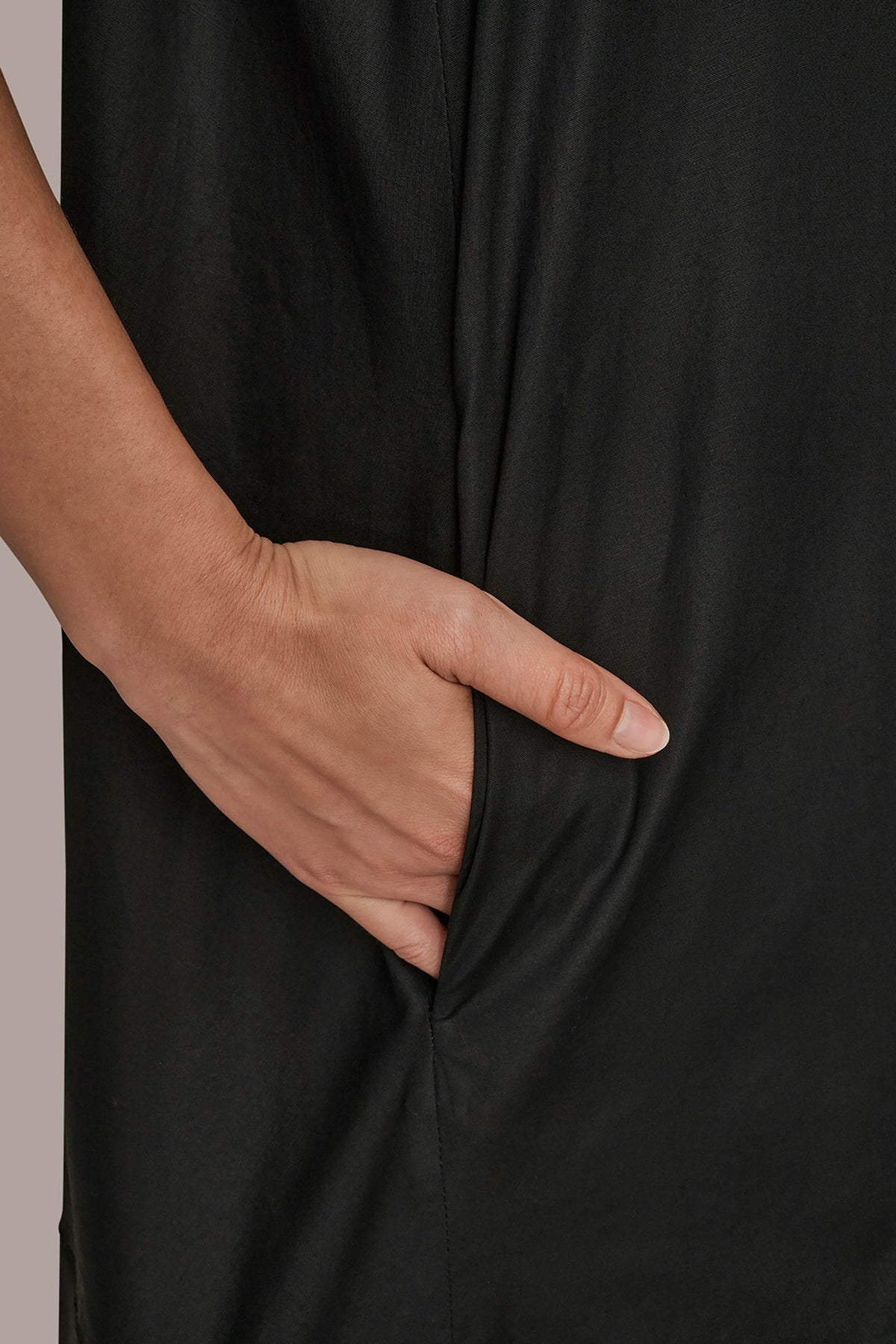 ELBOW-SLEEVE DRESS