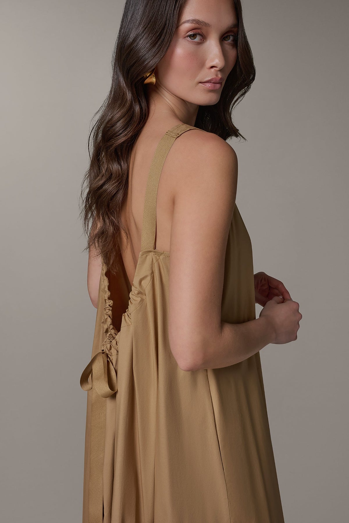 SLEEVELESS MAXI TRAPEZE DRESS