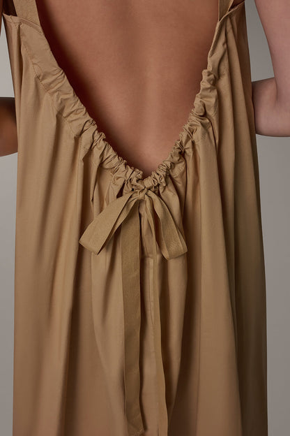 SLEEVELESS MAXI TRAPEZE DRESS