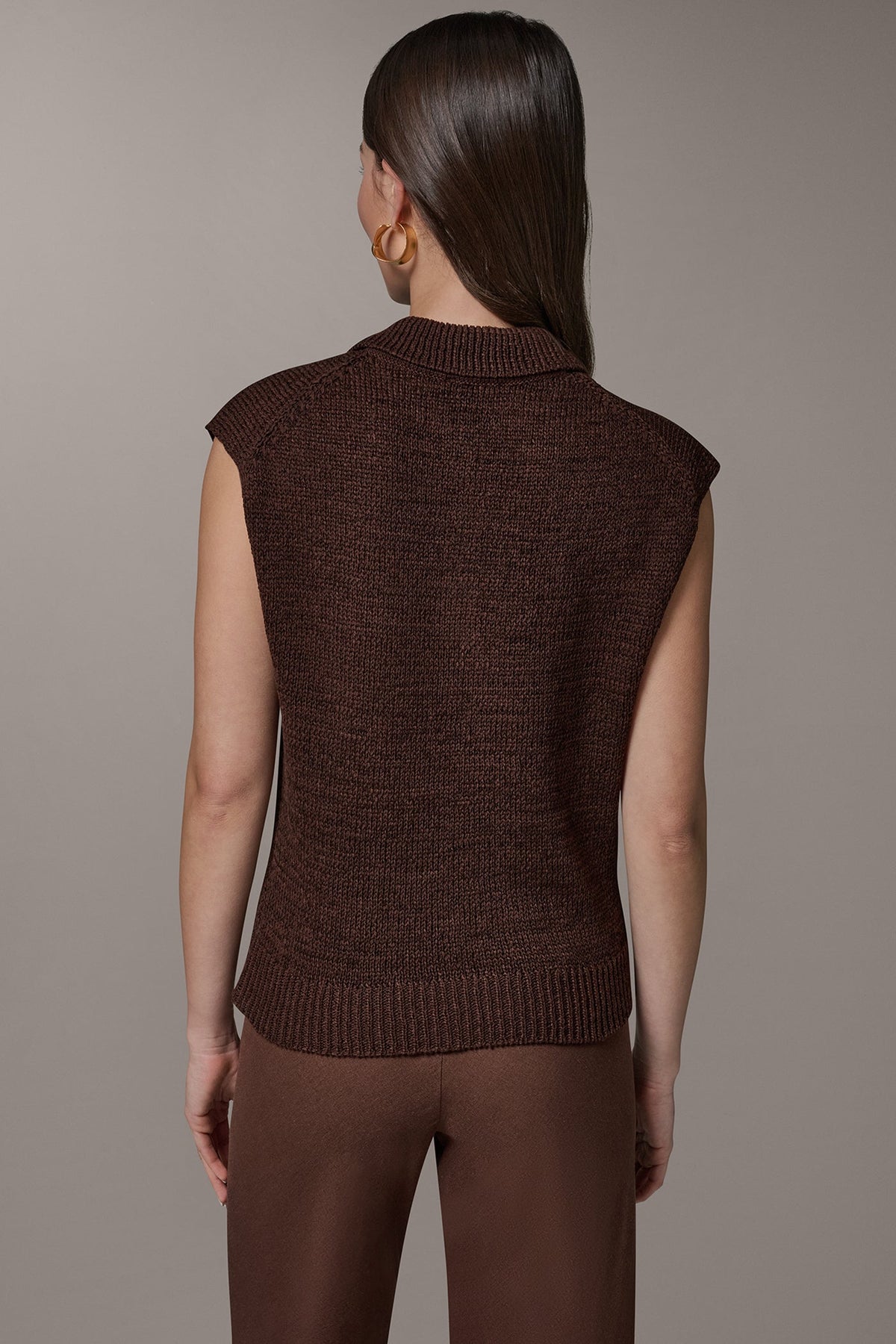 SLEEVELESS POLO SWEATER