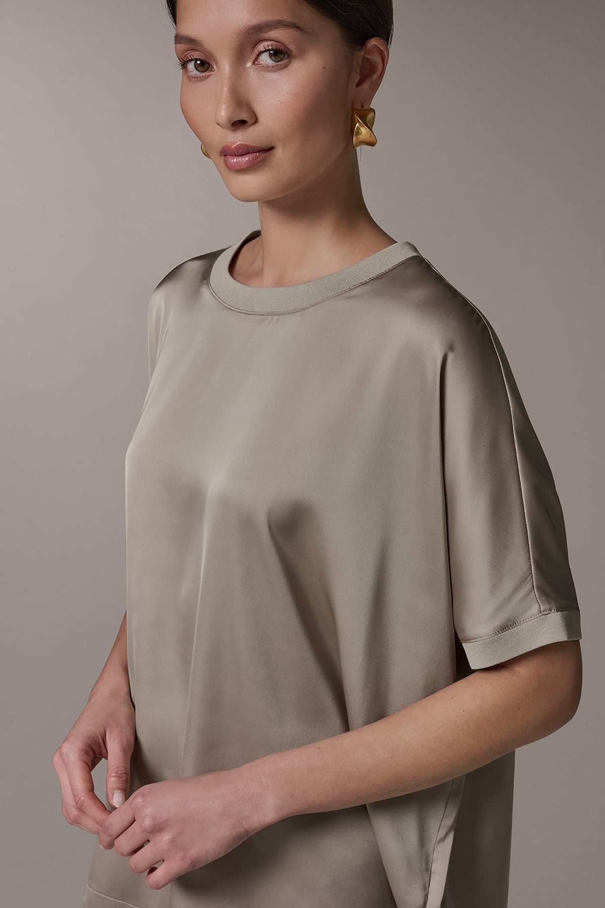 DOLMAN SLEEVE BLOUSE