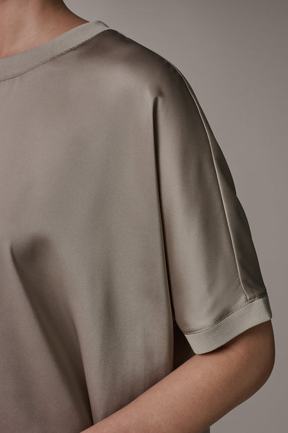 DOLMAN SLEEVE BLOUSE