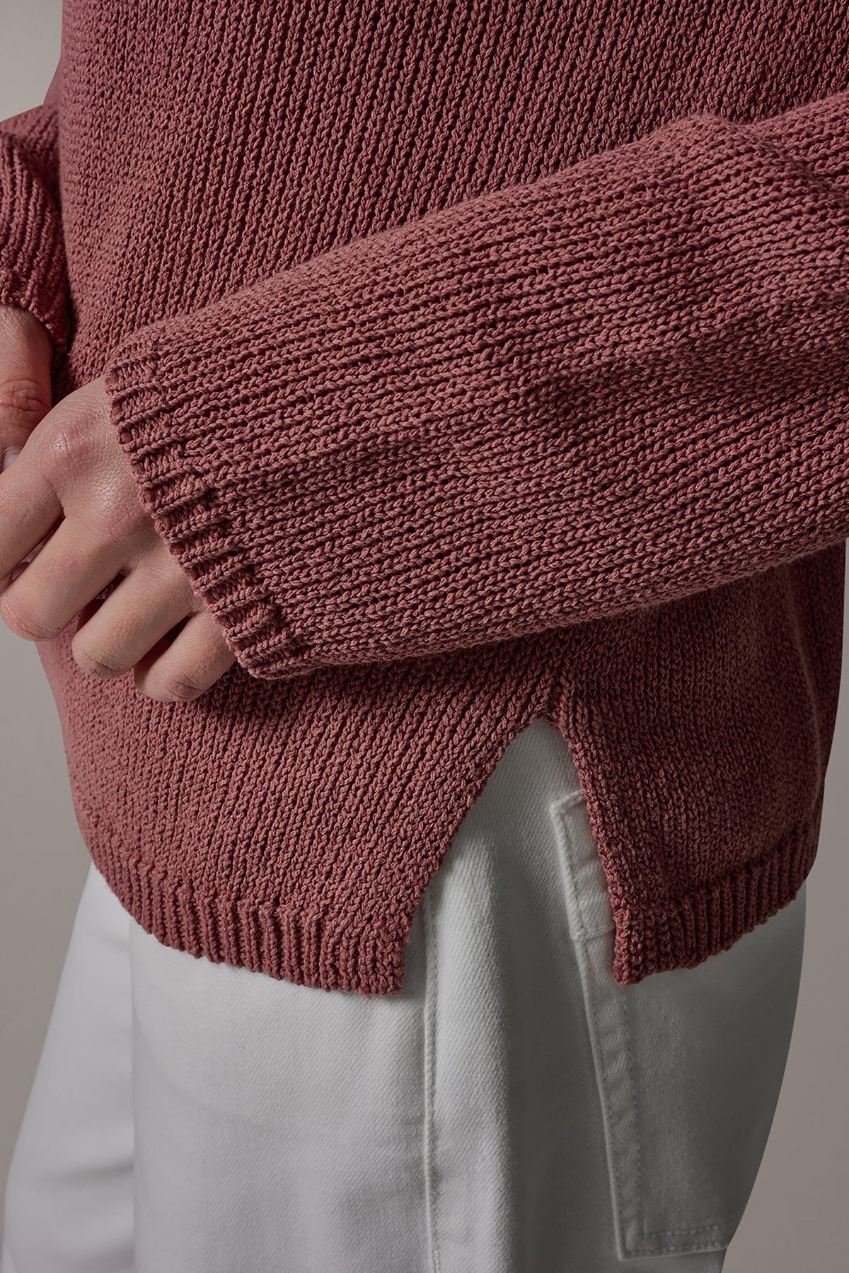 LONG SLEEVE SWEATER