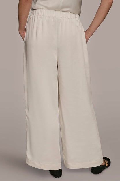 SATIN MID-RISE RELAXED PANT