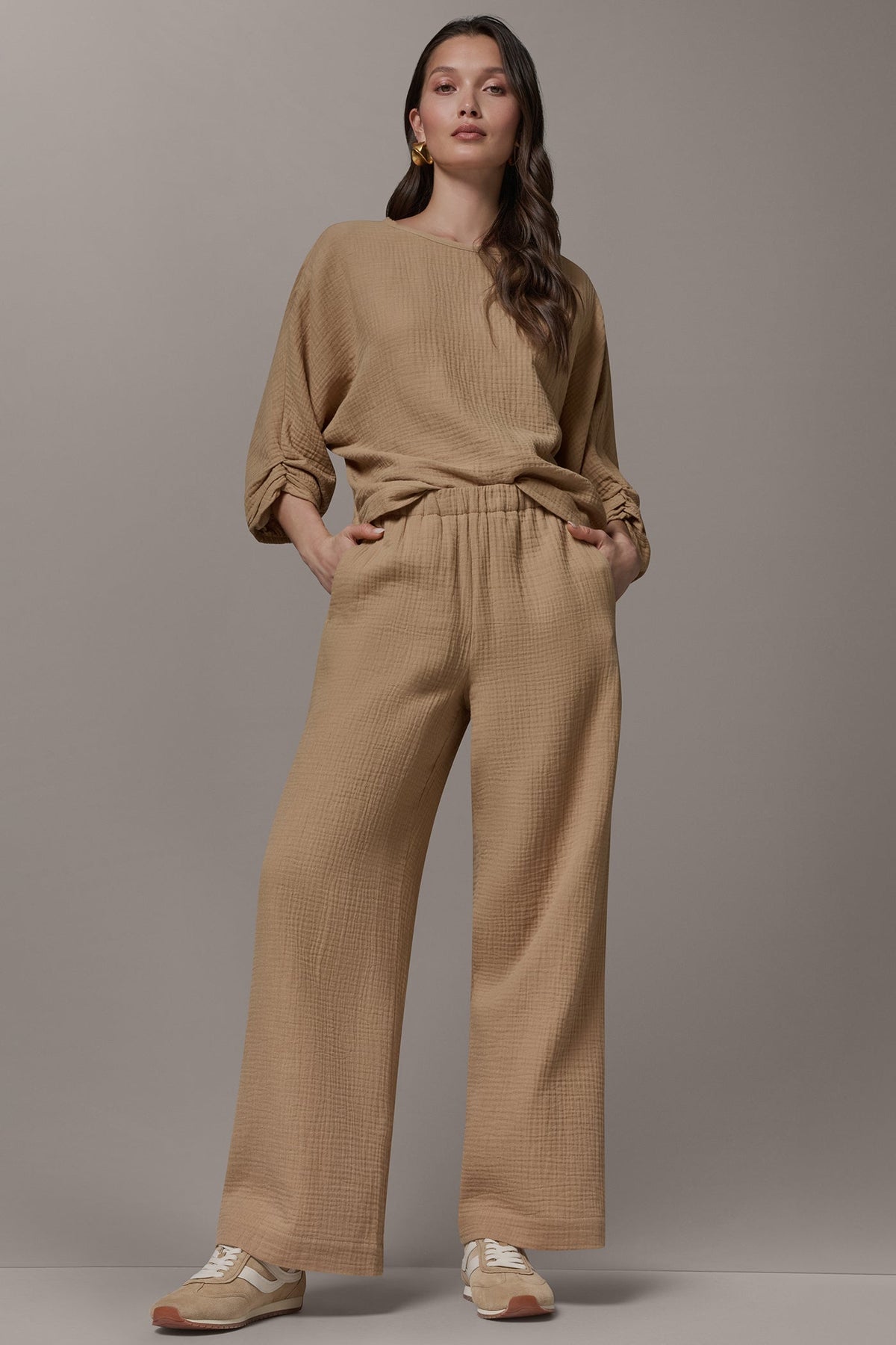 MID-RISE STRAIGHT-LEG PANT
