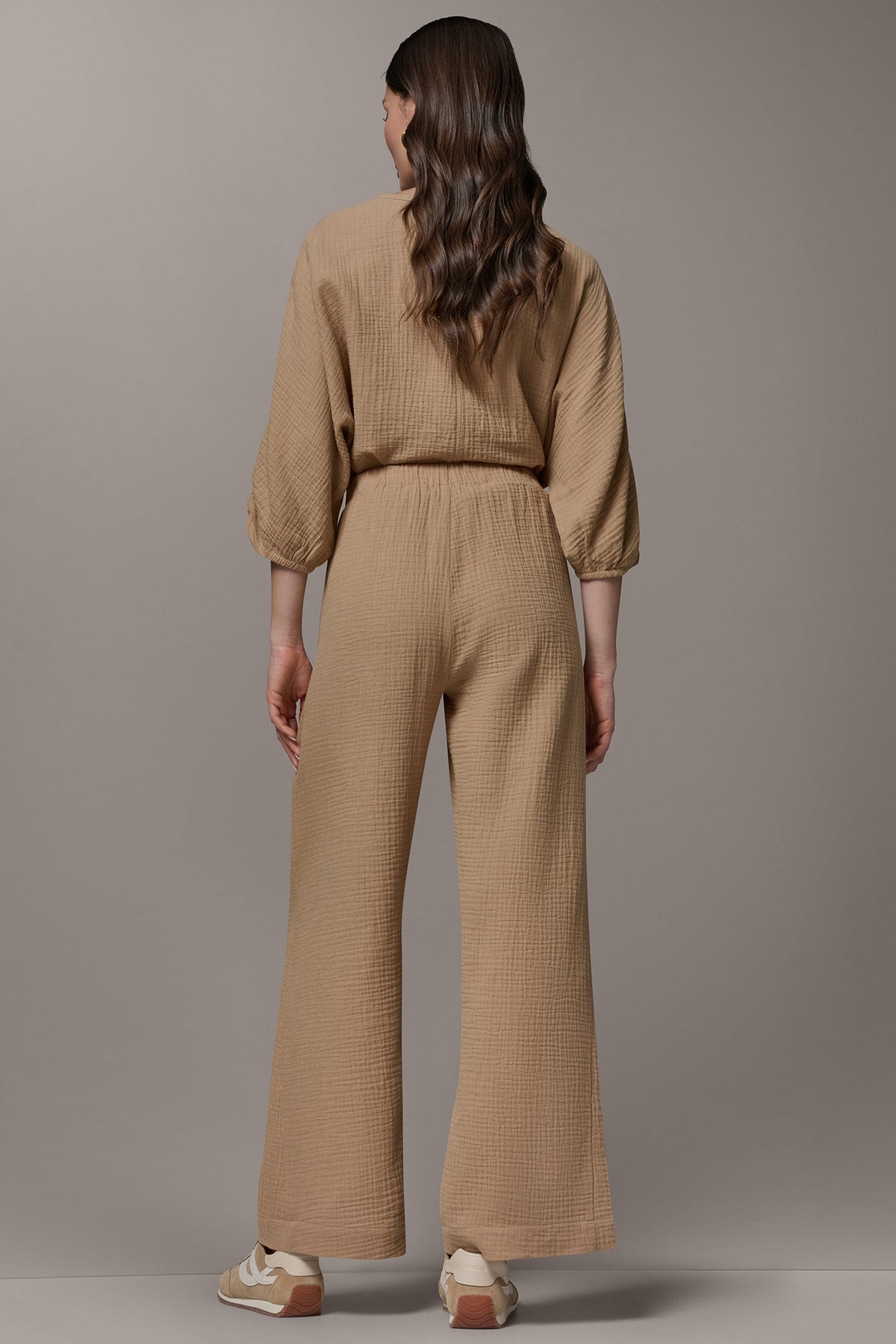 MID-RISE STRAIGHT-LEG PANT