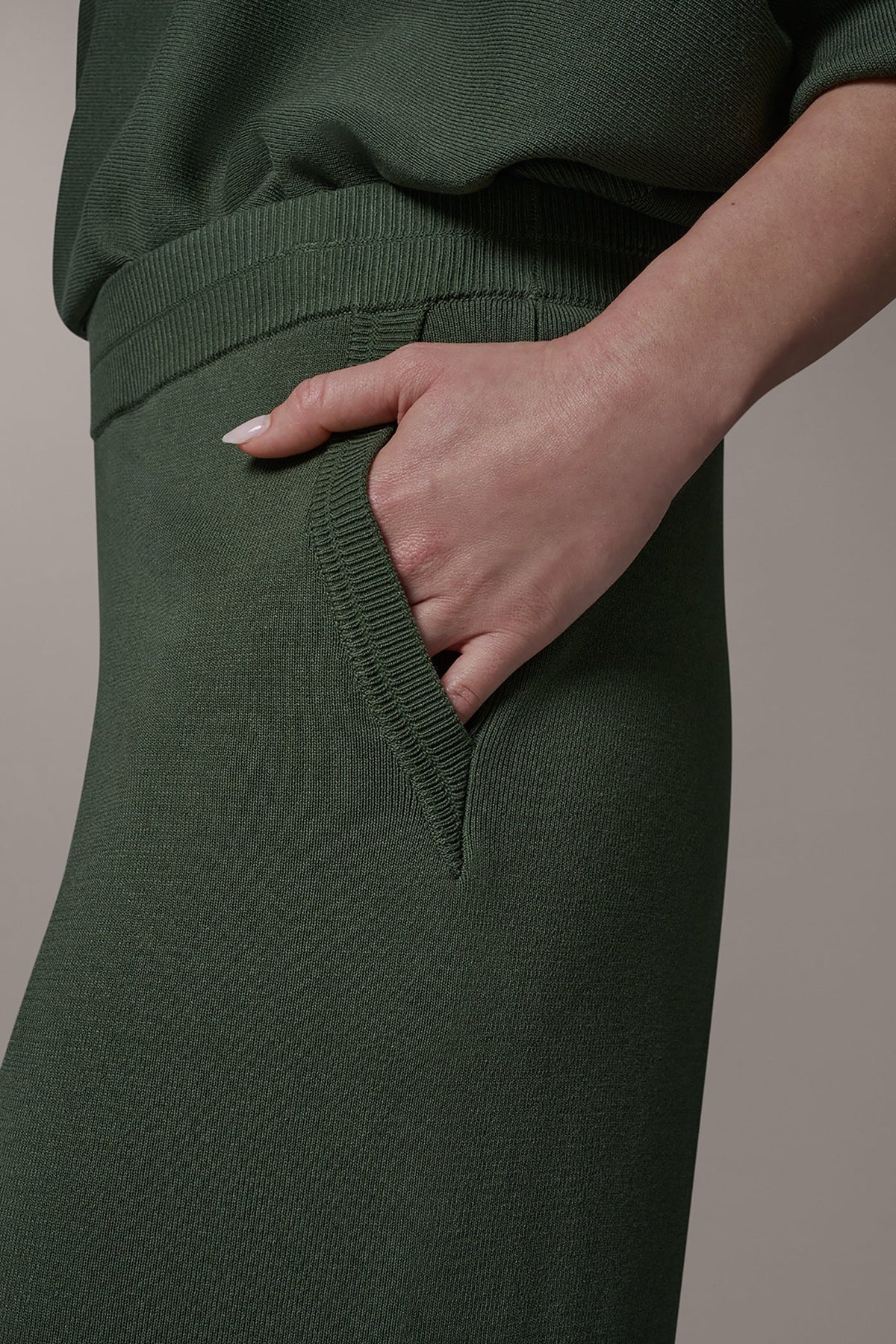 PULL ON PANT