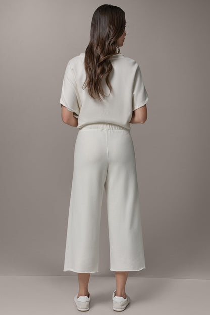 MID-RISE STRAIGHT-LEG CAPRI PANT