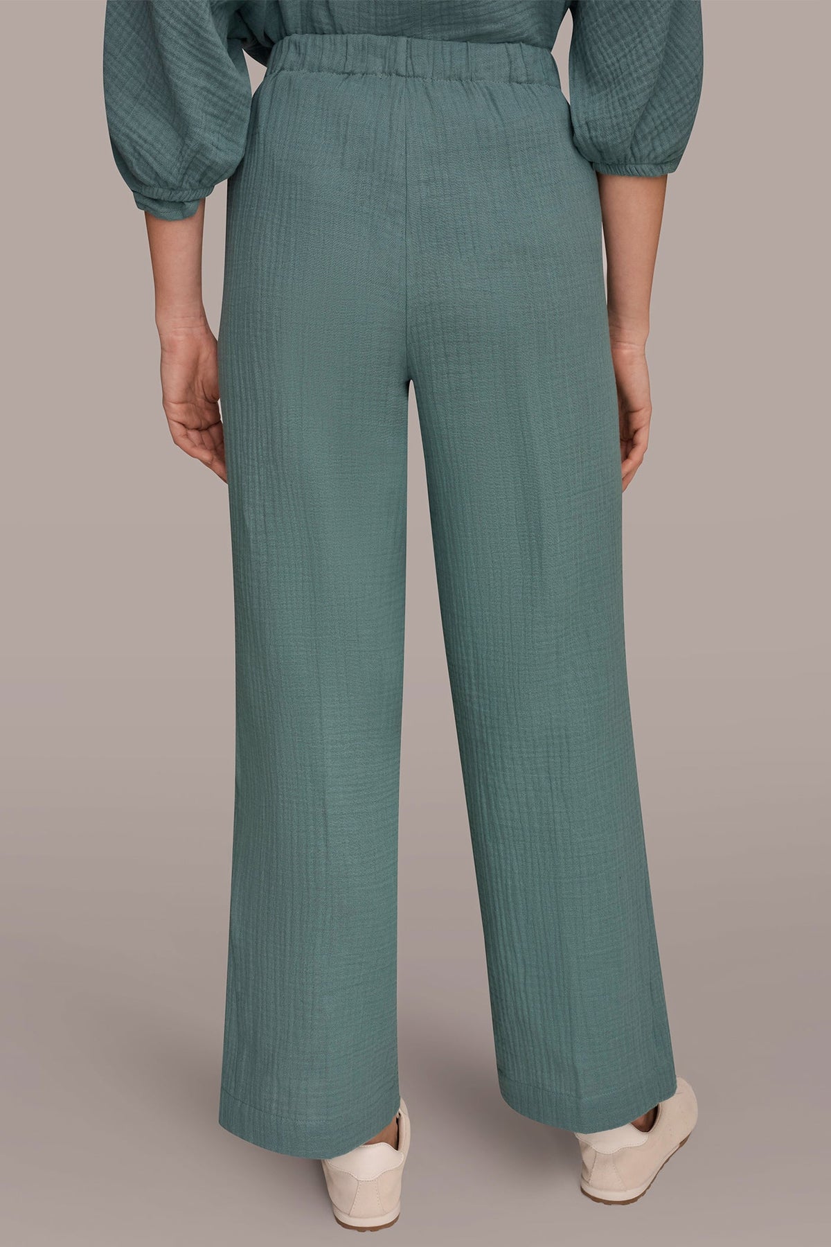 MID-RISE STRAIGHT-LEG PANT