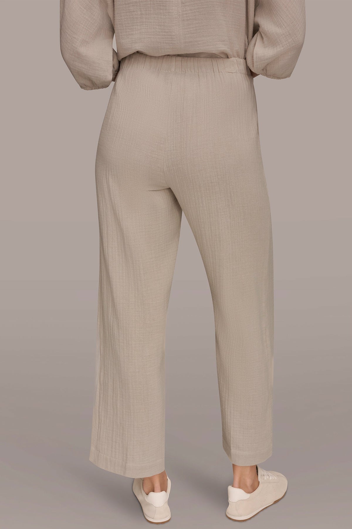 MID-RISE STRAIGHT-LEG PANT