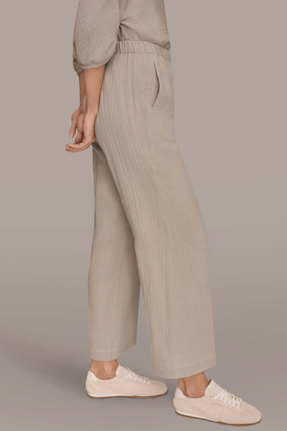 MID-RISE STRAIGHT-LEG PANT
