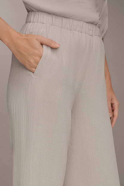 MID-RISE STRAIGHT-LEG PANT