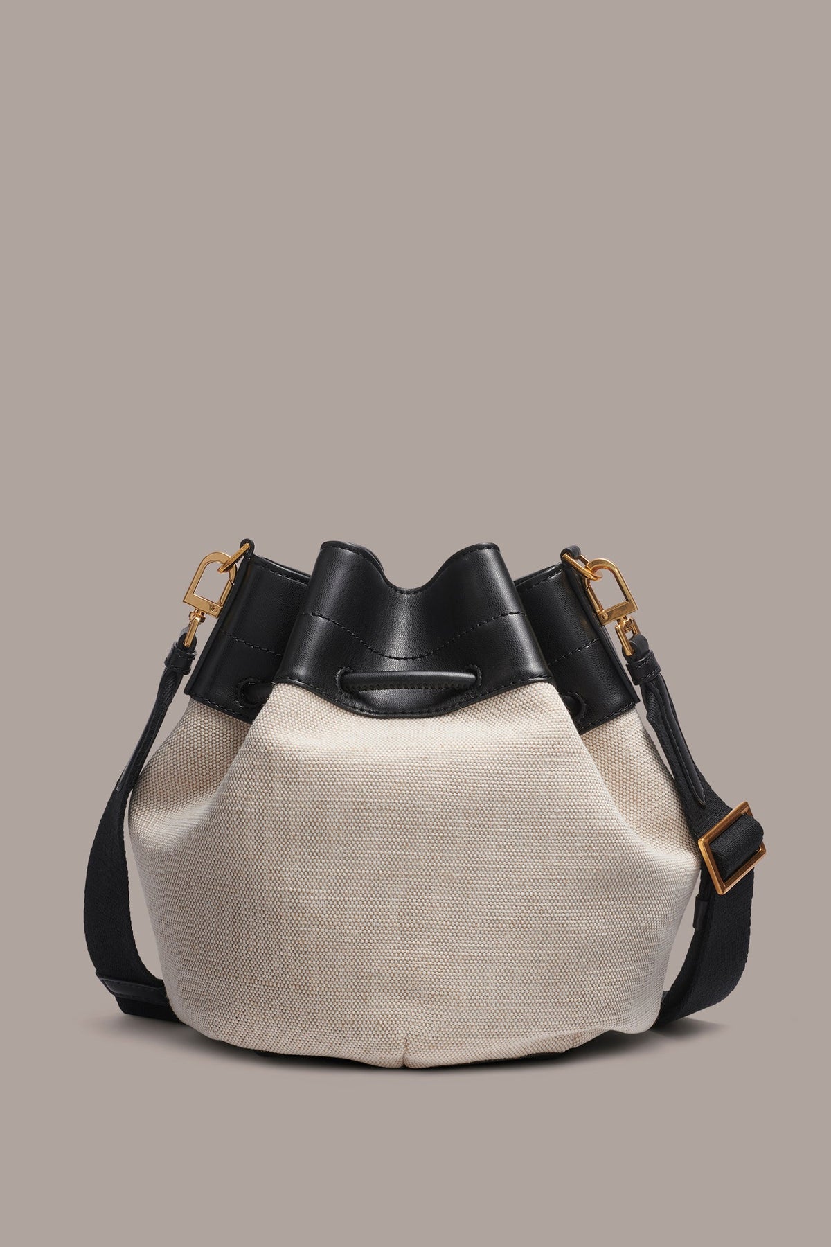 WEEKEND CANVAS BUCKET BAG