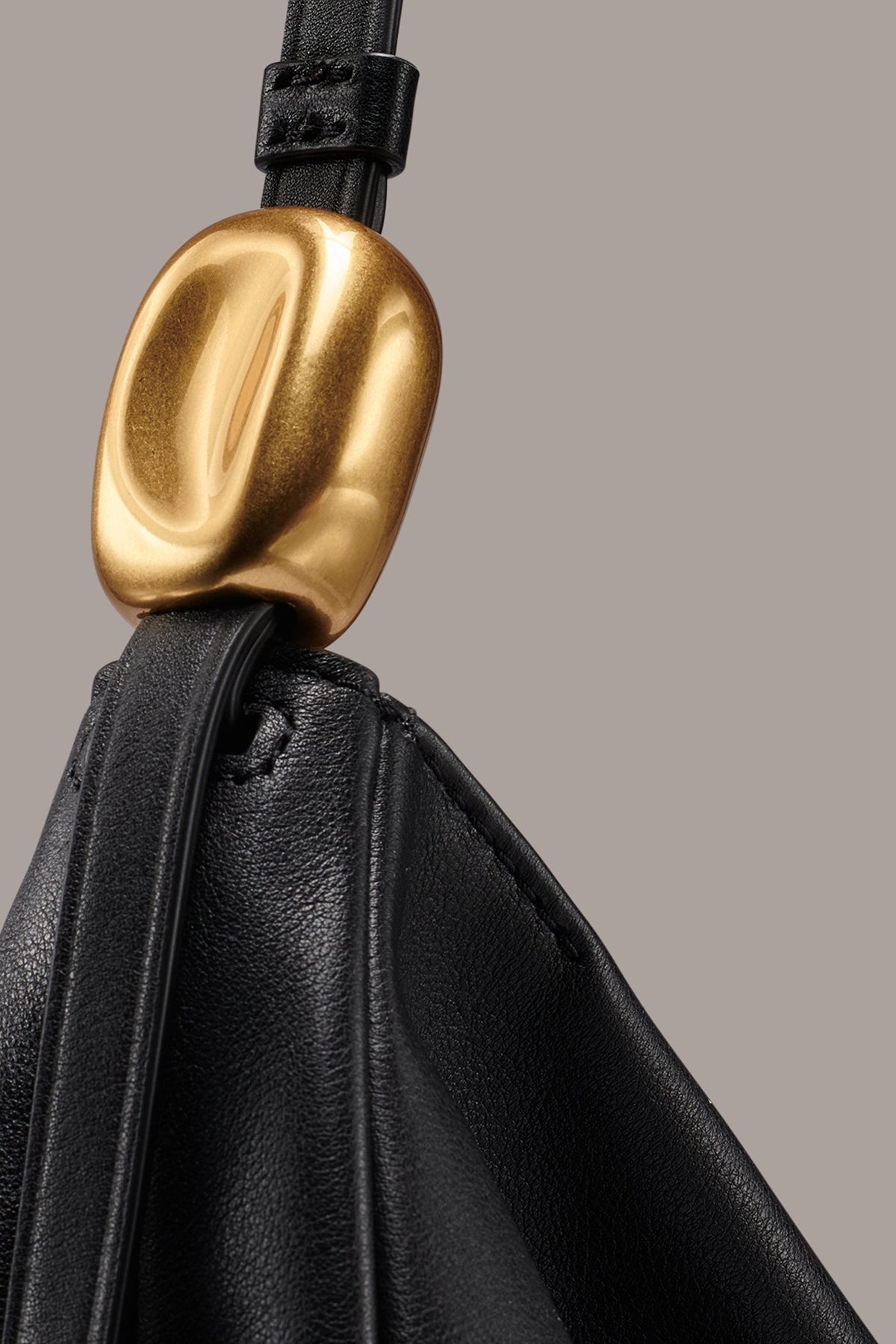 VELVET LARGE SHOULDER BAG