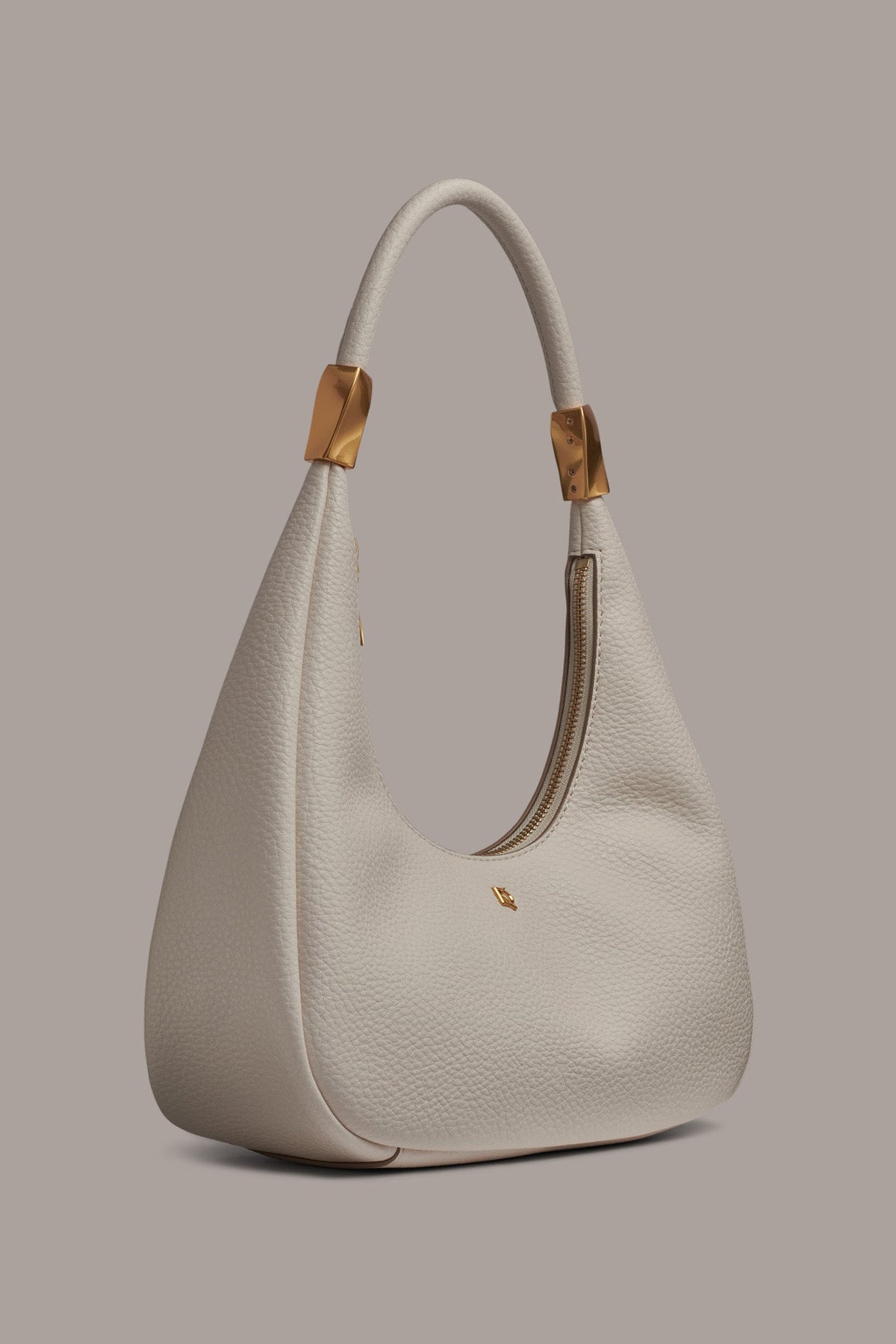 QUOGUE LEATHER SHOULDER BAG