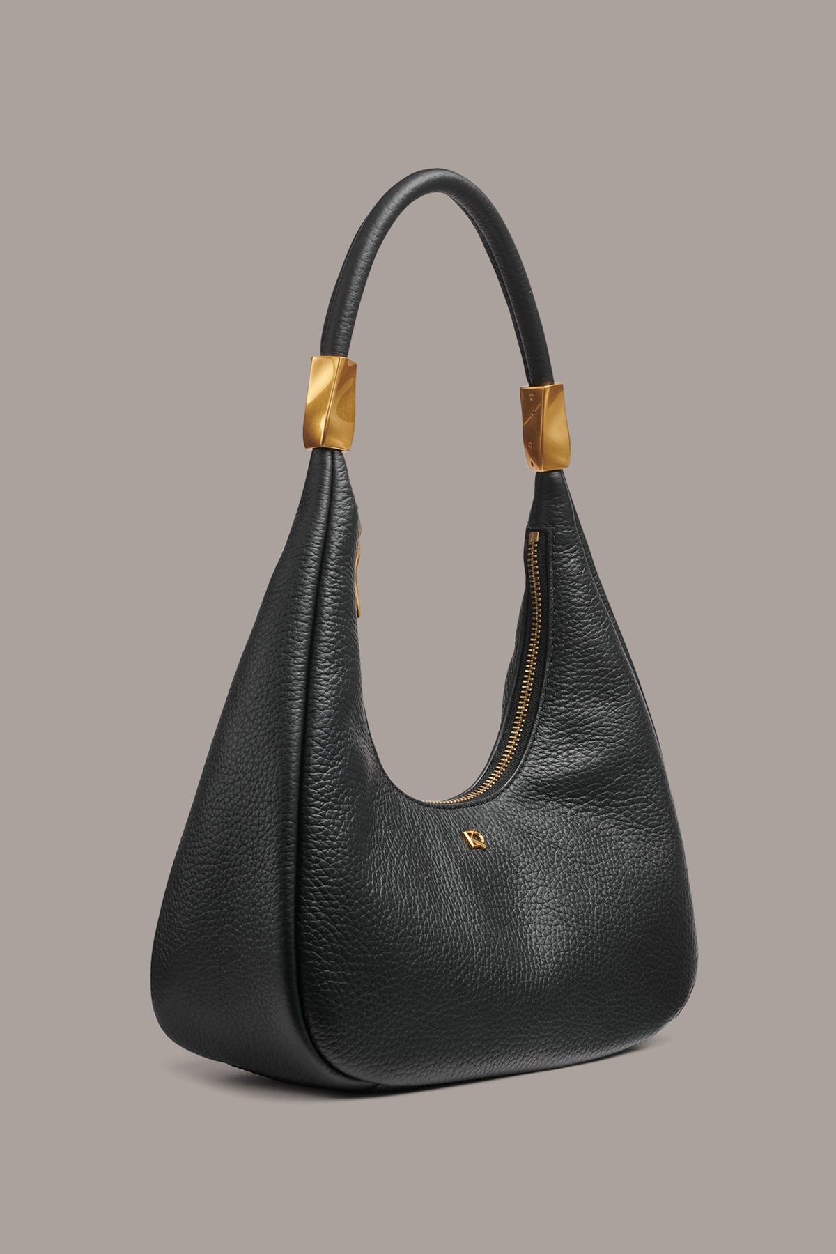 QUOGUE LEATHER SHOULDER BAG