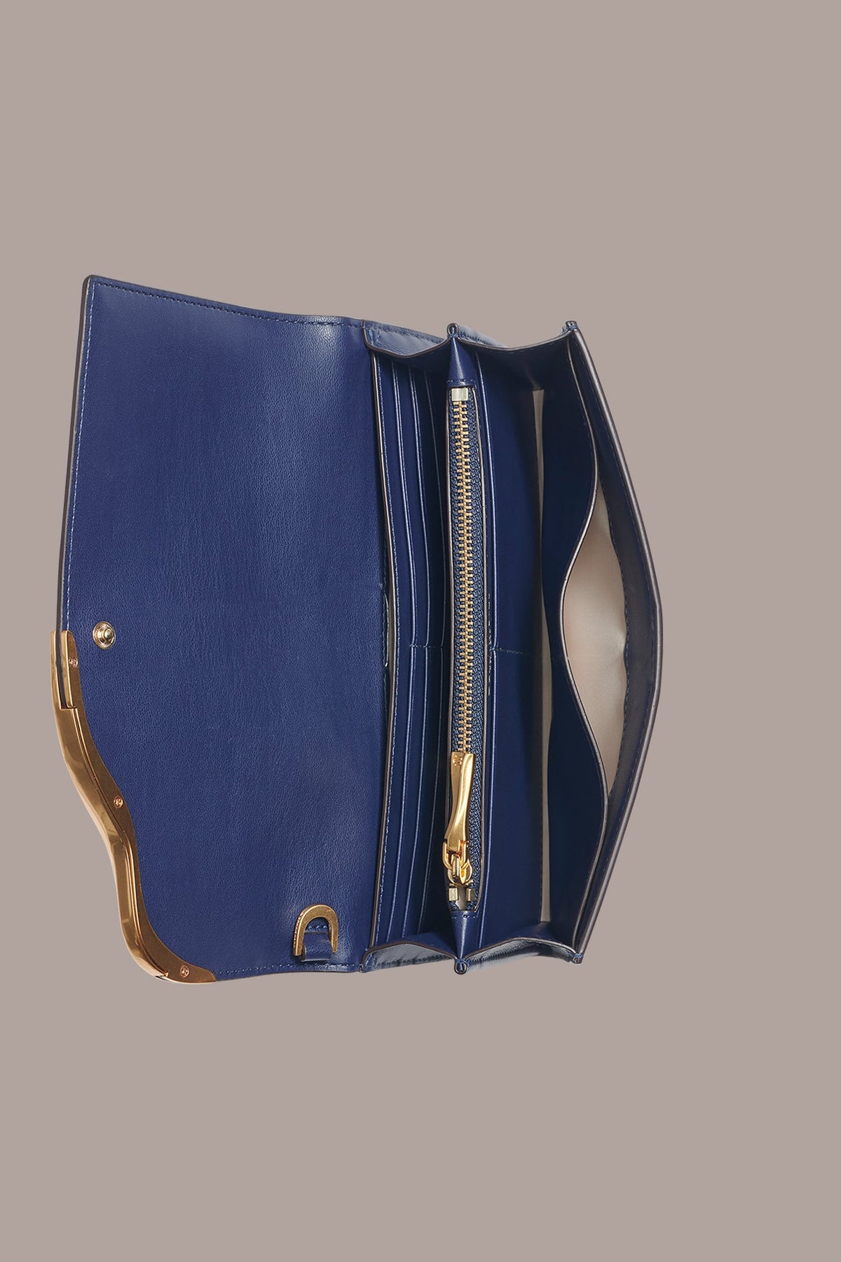MALVERNE WRISTLET