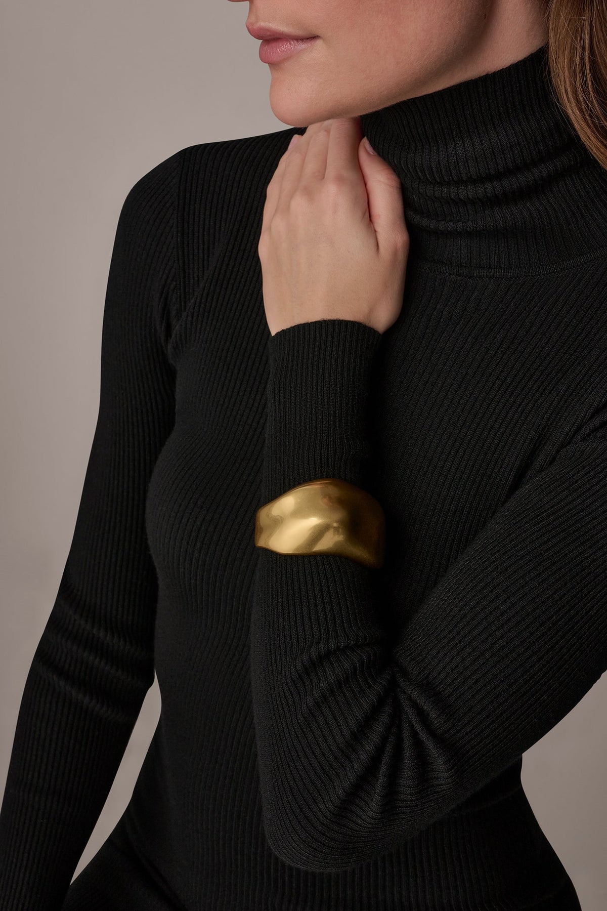 SIGNATURE CUFF BRACELET