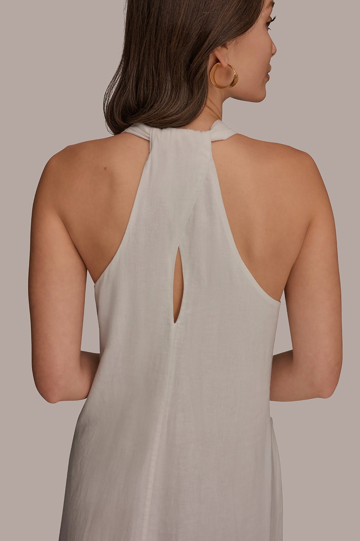 LINEN-BLEND SLEEVELESS OMBRÉ TWIST-BACK MIDI HALTER DRESS