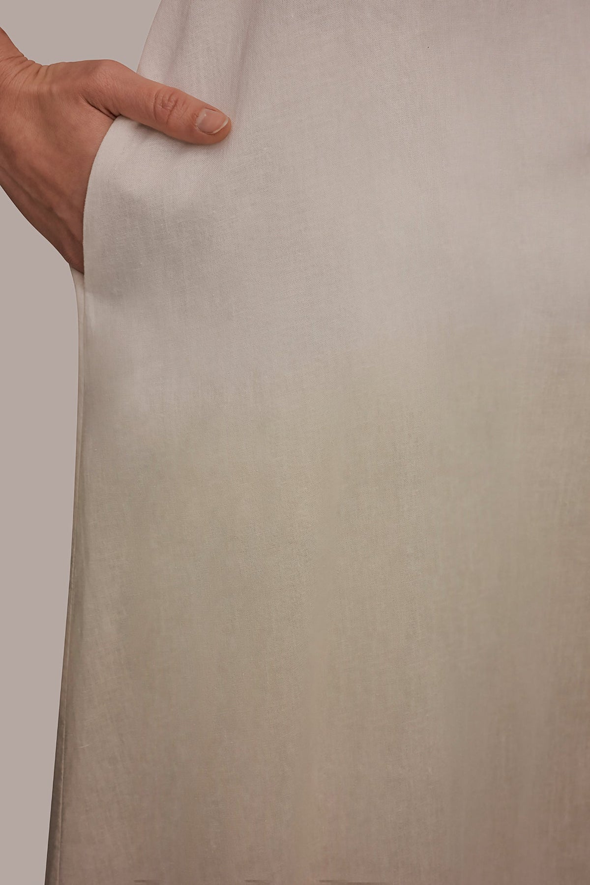 LINEN-BLEND SLEEVELESS OMBRÉ TWIST-BACK MIDI HALTER DRESS