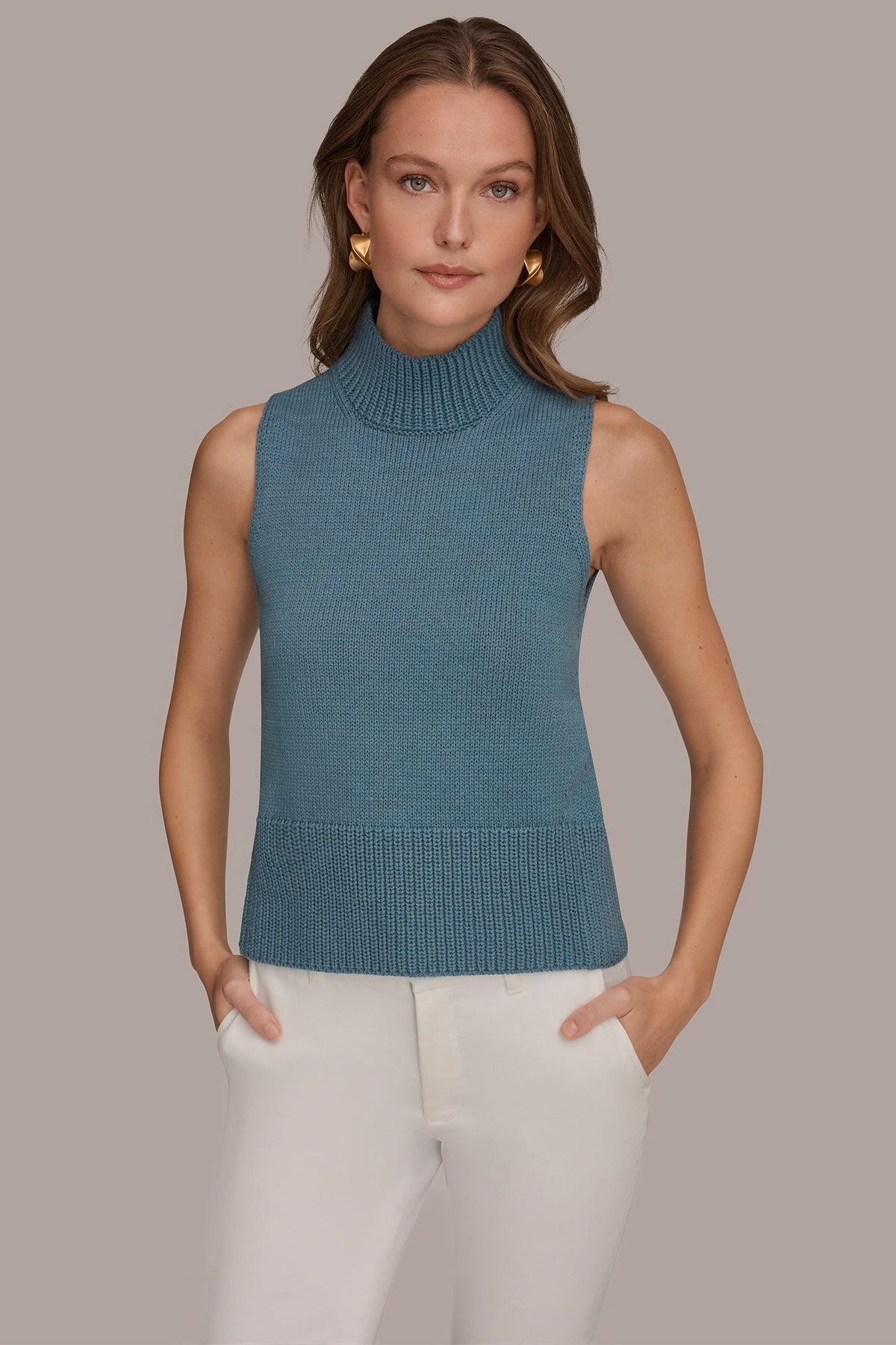 SLEEVELESS A-LINE SWEATER