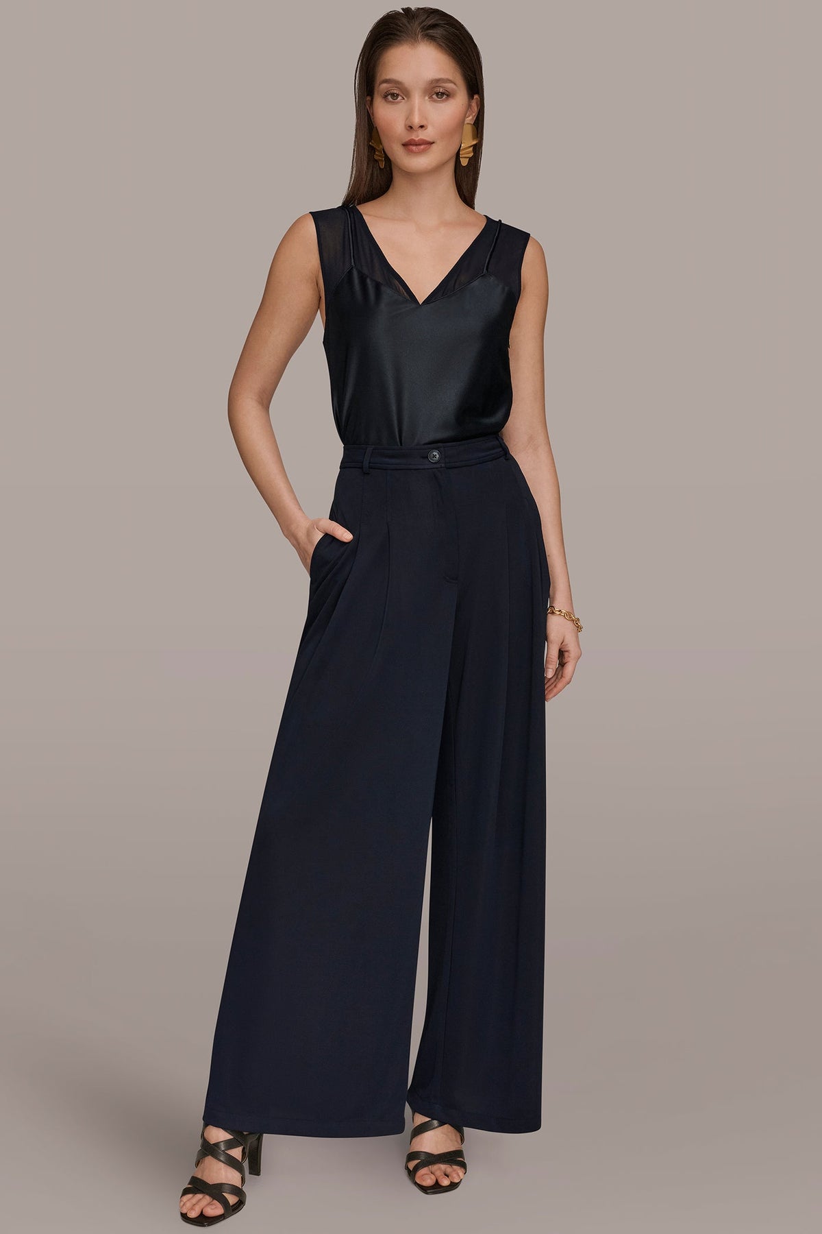 PLEATED KNIT PANT