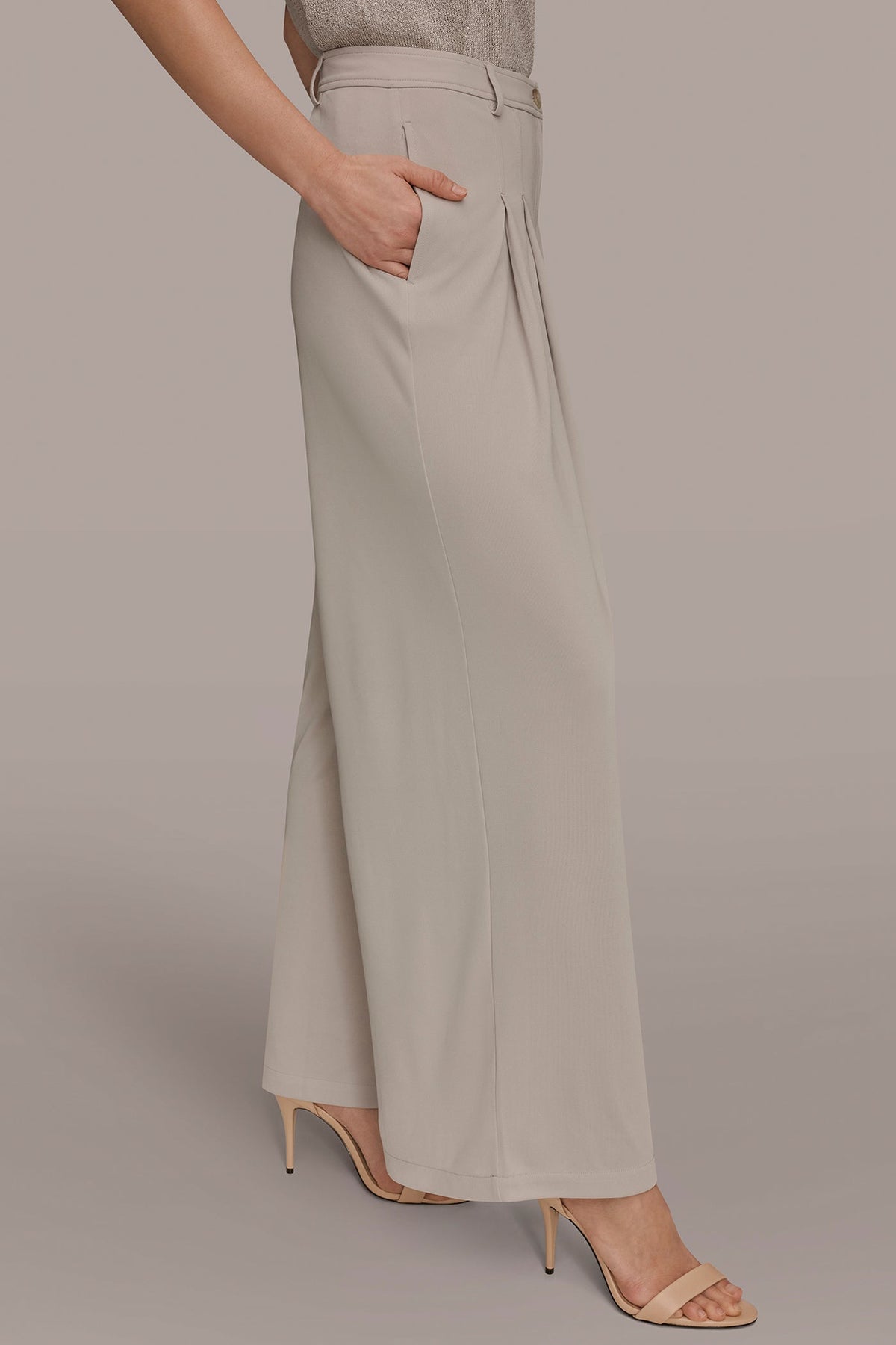 PLEATED KNIT PANT