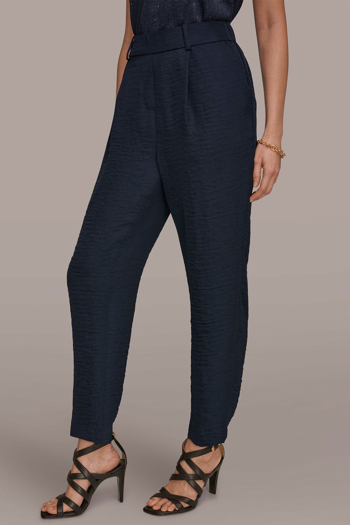 PLEATED STRAIGHT PANT