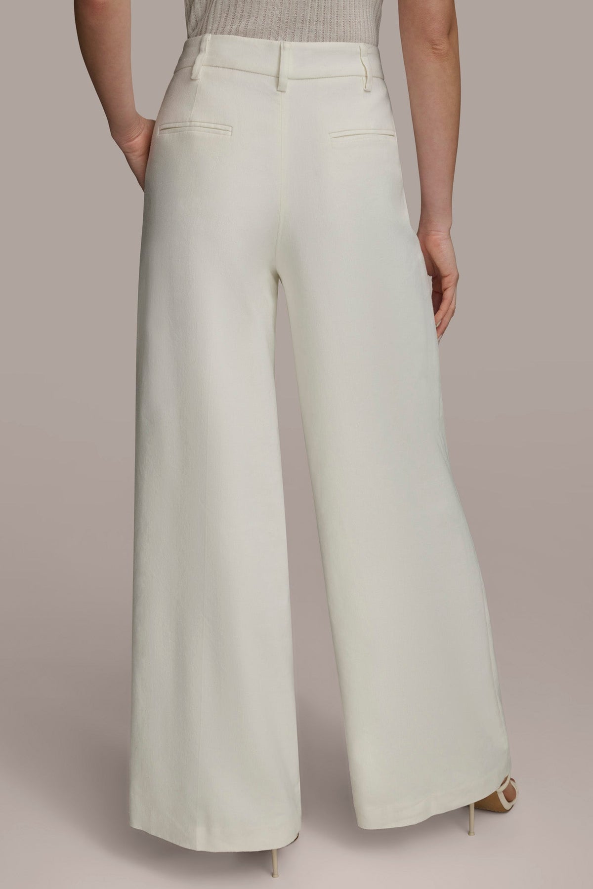 PLEATED WIDE LEG PANT