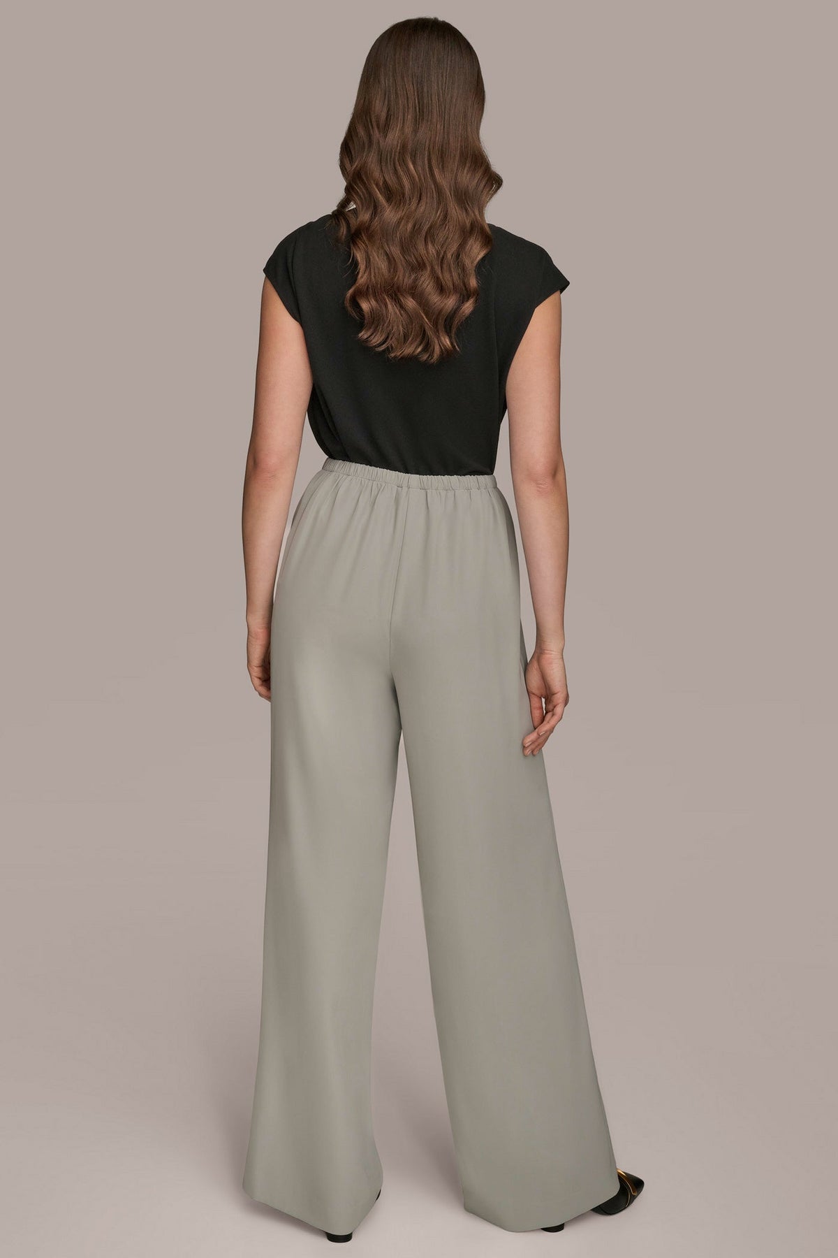 EXTRA HIGH-RISE PLEATED WIDE-LEG PANT