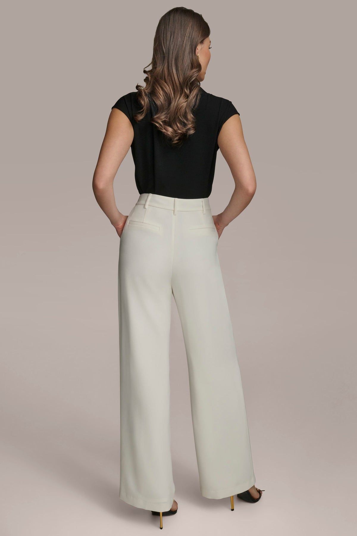 WIDE PANT WITH PLEATS