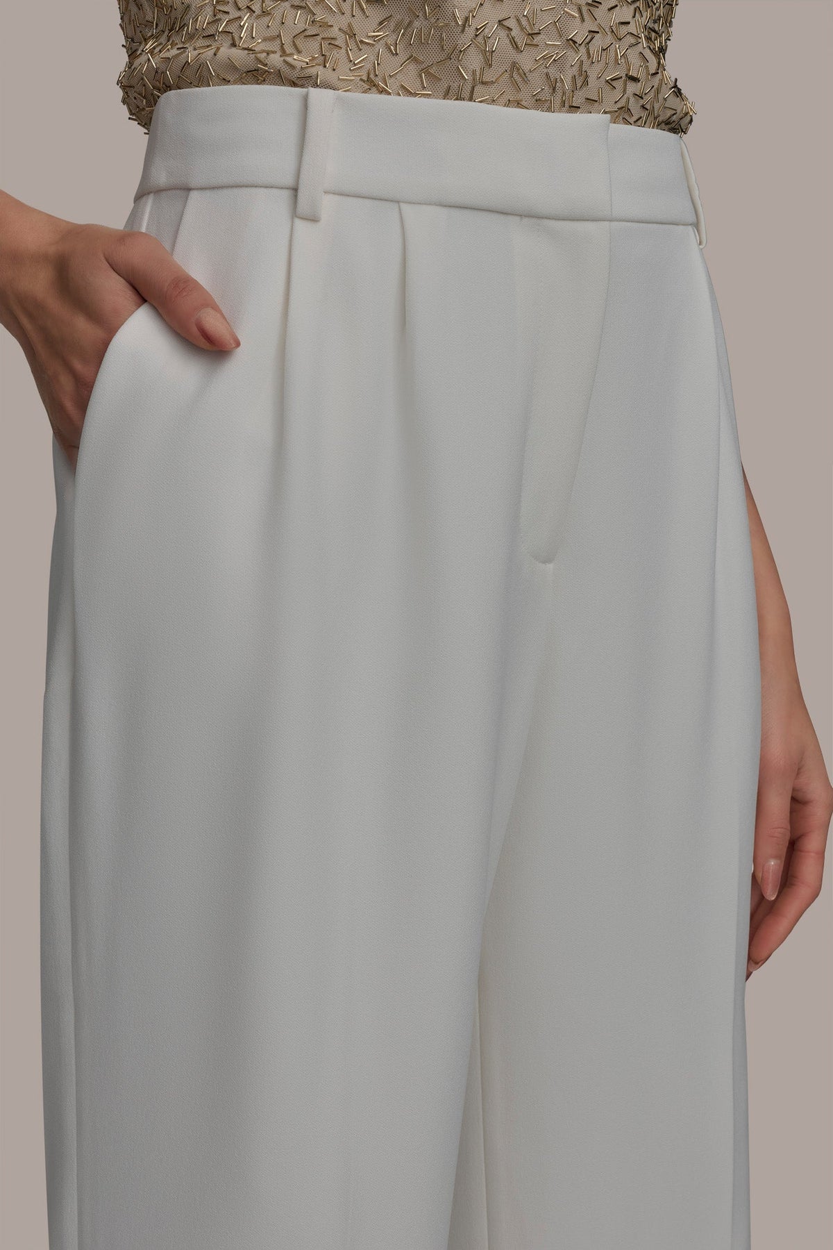 WIDE PANT WITH PLEATS