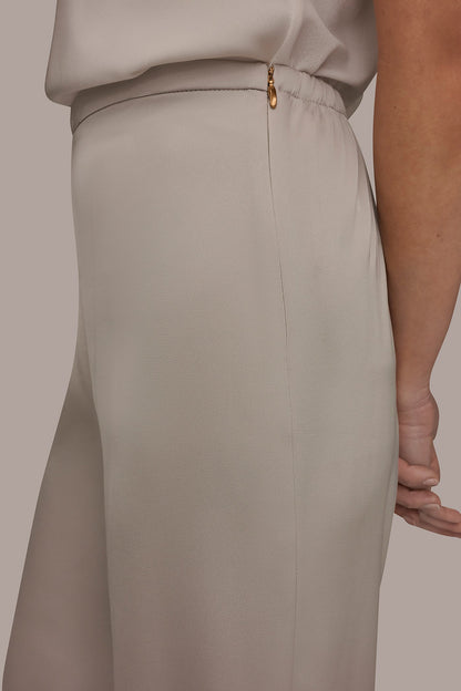 WIDE LEG PULL ON PANT