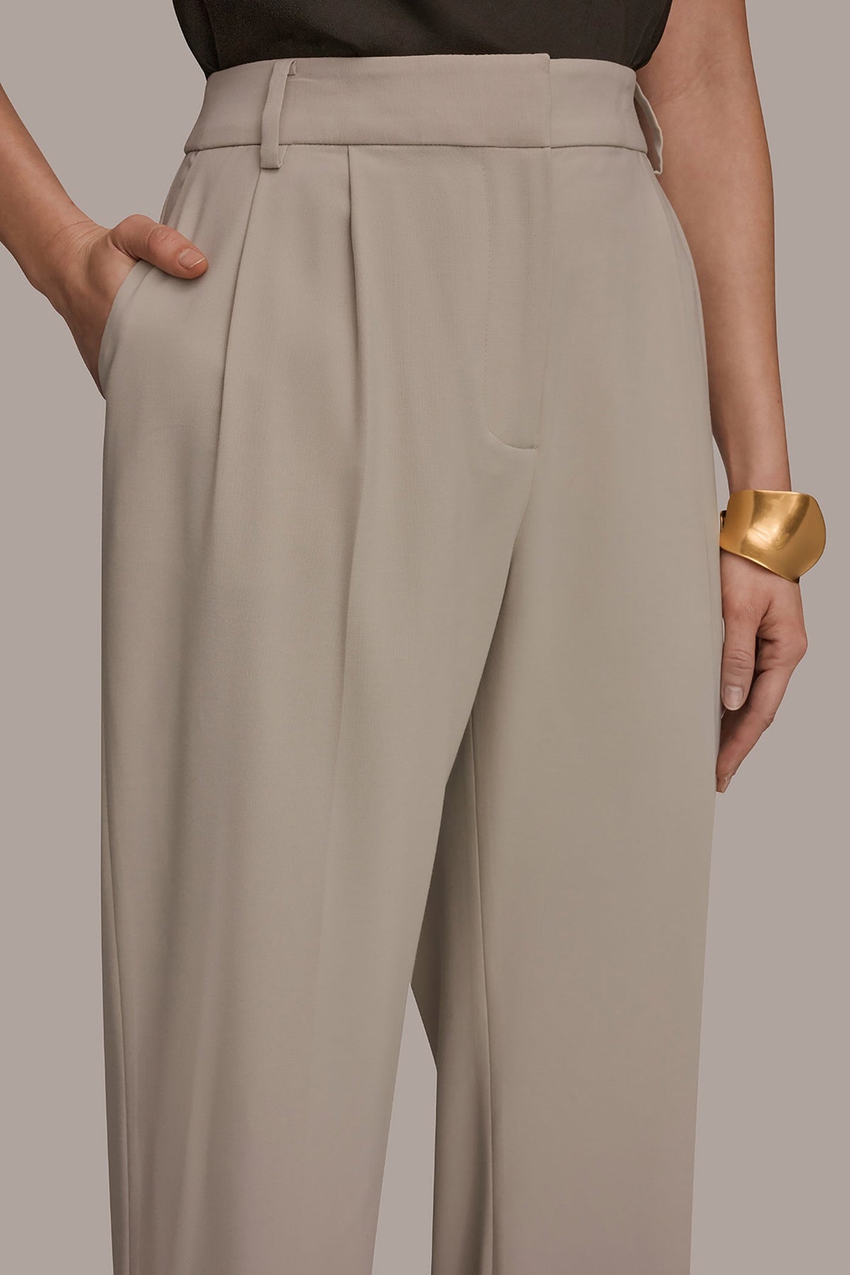 PLEATED WIDE LEG PANT